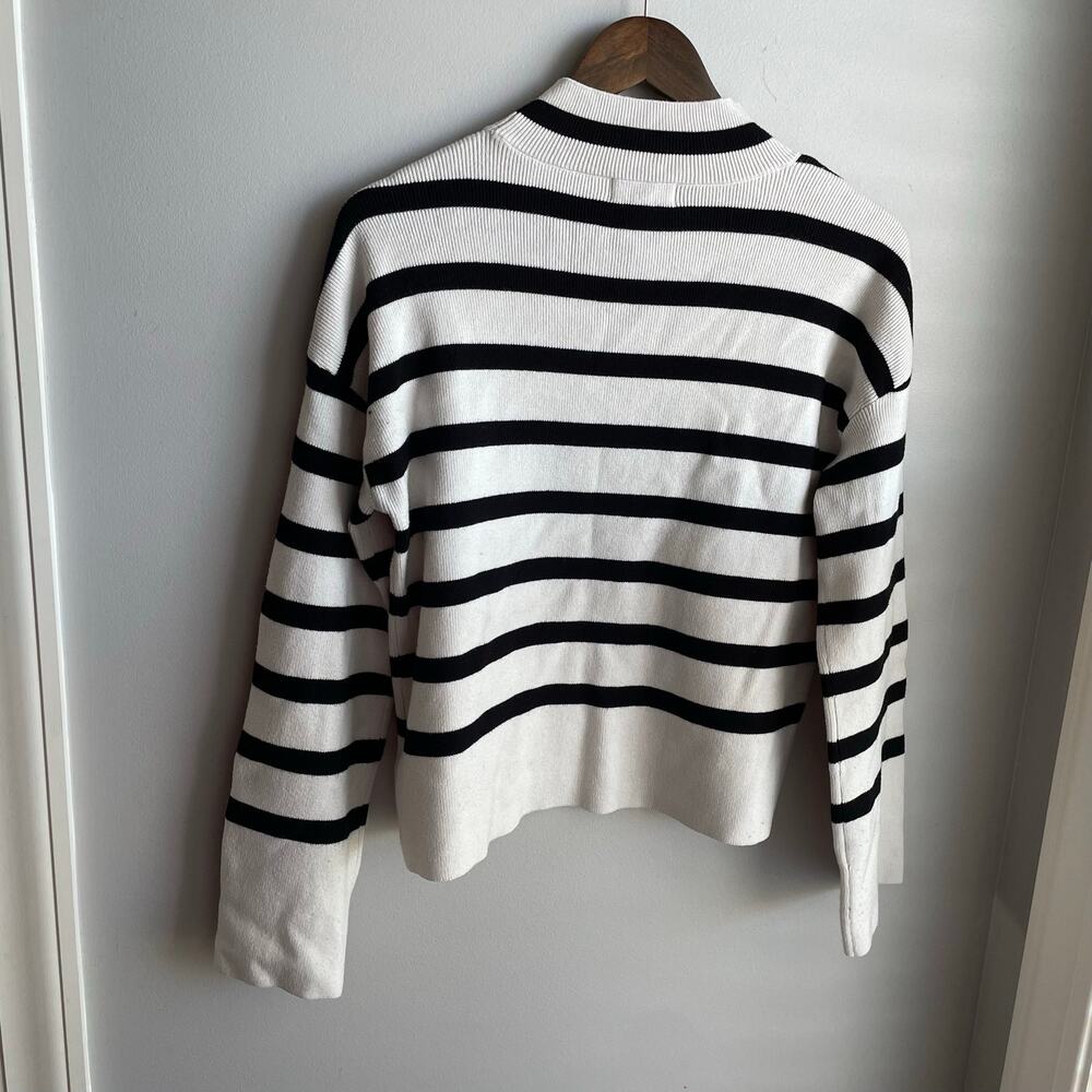 Evereve Bonnie Mock Neck Pullover Sweater Boxy Oversized Striped Blk/Wht Size S - Picture 9 of 14